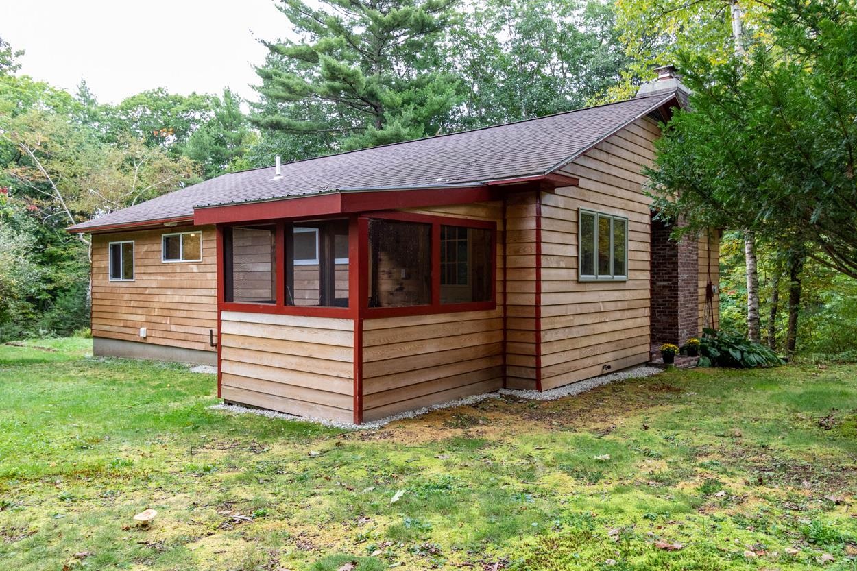 56 West Parish Road Concord, NH 03303 - Photo 3 of 38