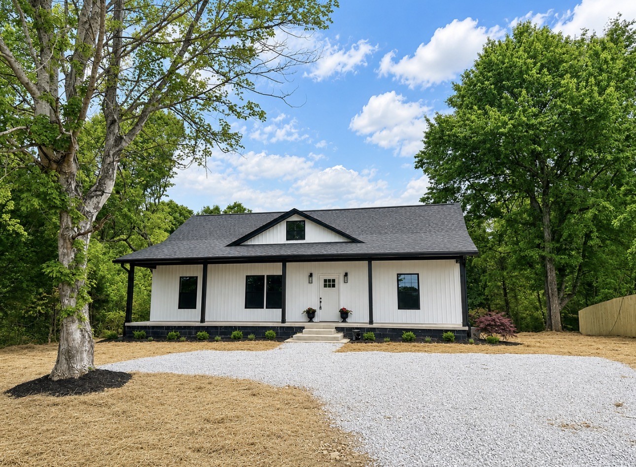1239 North Main Street Tennessee Ridge, TN 37178 - Photo 1 of 28