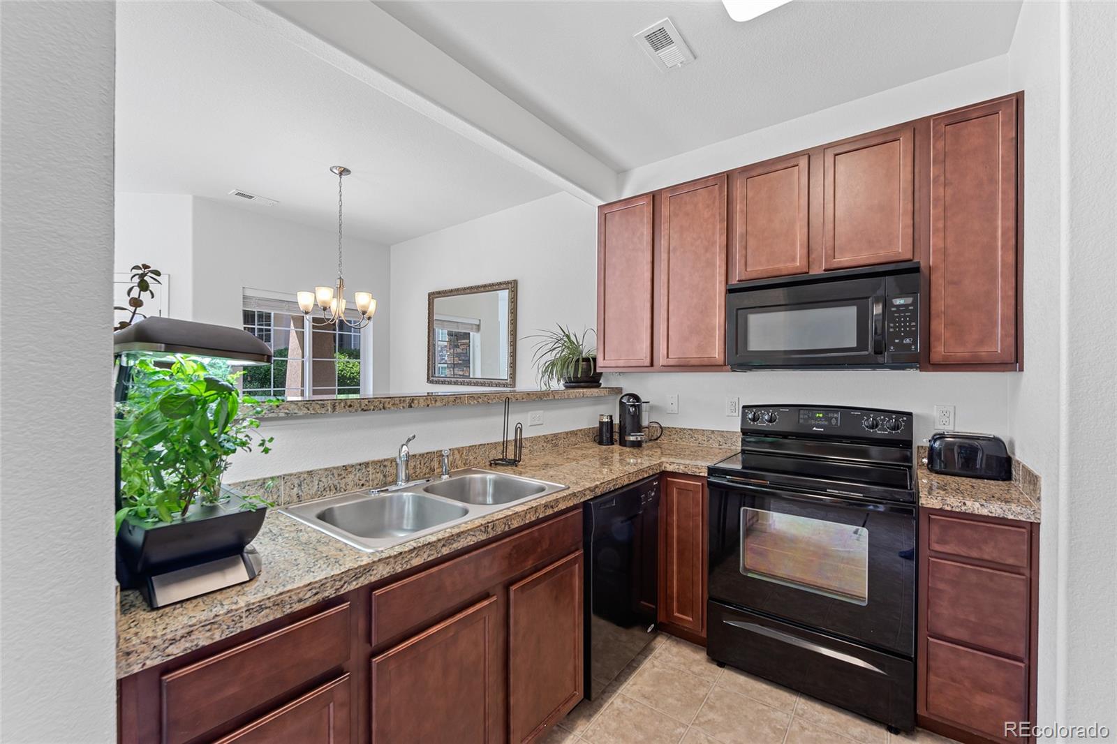 1365 South Chambers Road, Unit 102 Aurora, CO 80017 - Photo 3 of 40 Gallery Image 3