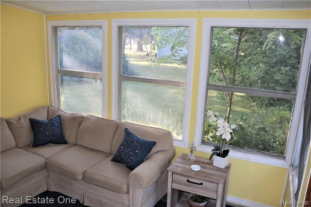 2395 Howe Road Burton, MI 48519 - Photo 26 of 34 IMG_6044 (2).JPG