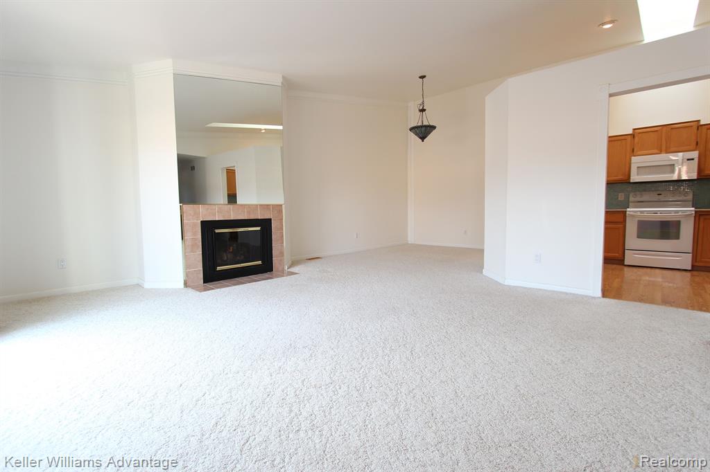 22132 Edgewater Novi, MI 48375 - Photo 22 of 27