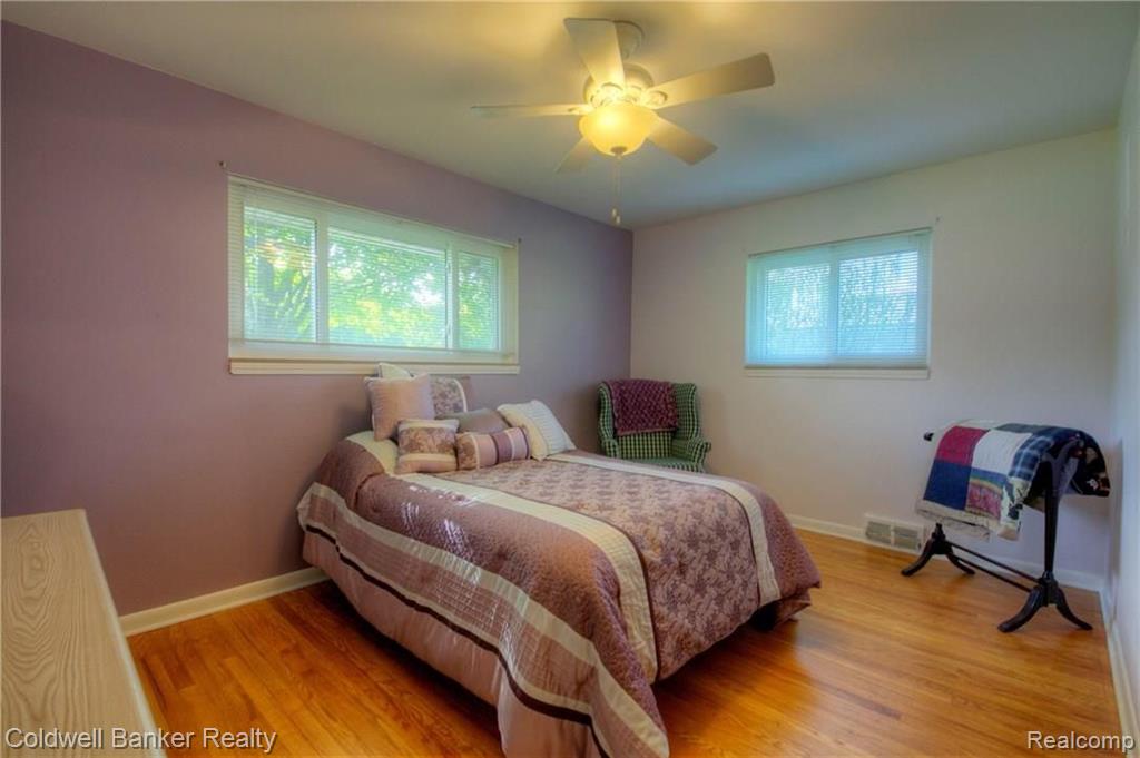 28341 Farmington Road Farmington Hills, MI 48334 - Photo 26 of 35