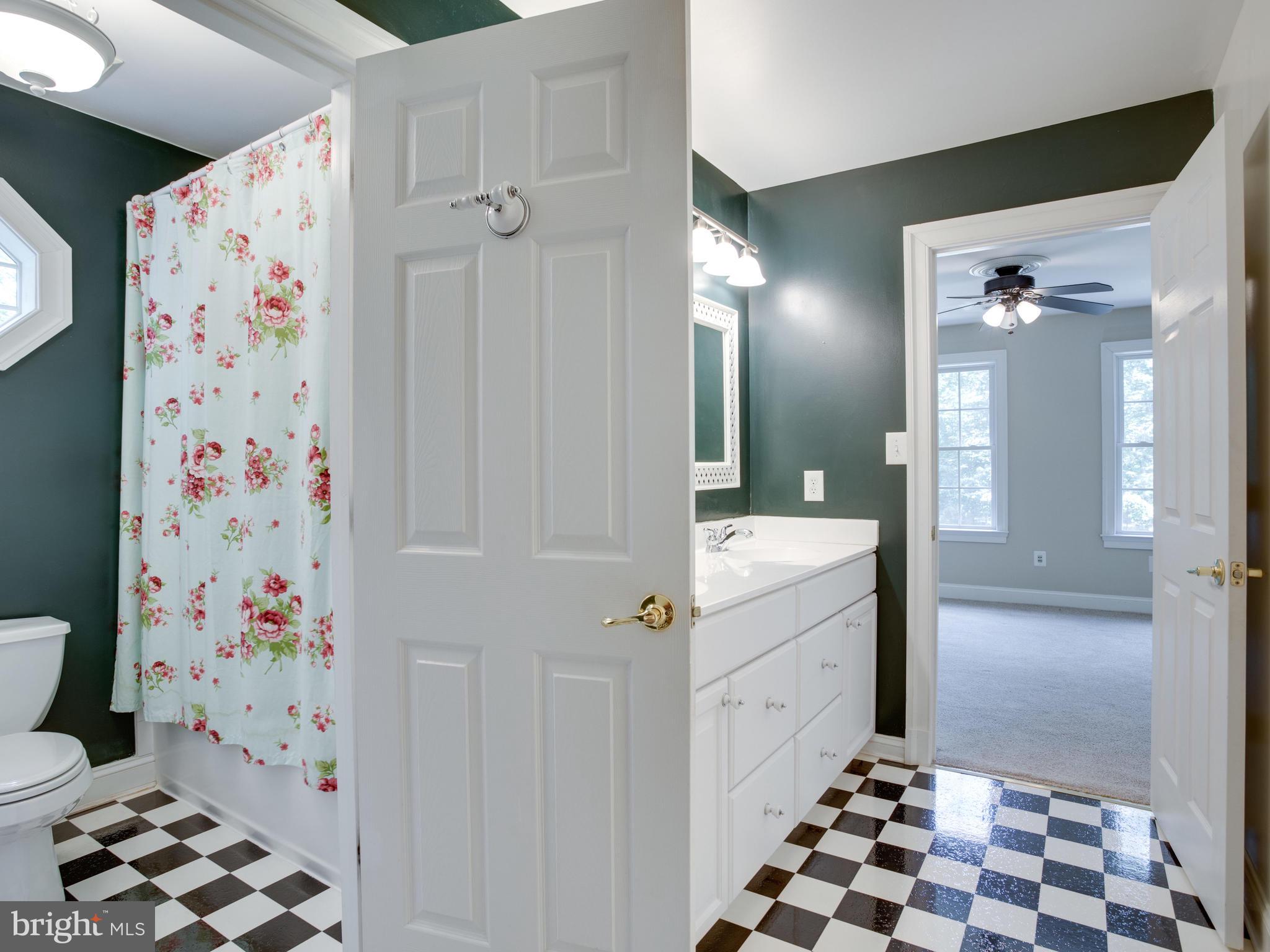 41161 Knight Road Leonardtown, MD 20650 - Photo 50 of 109 Separate tub & commode