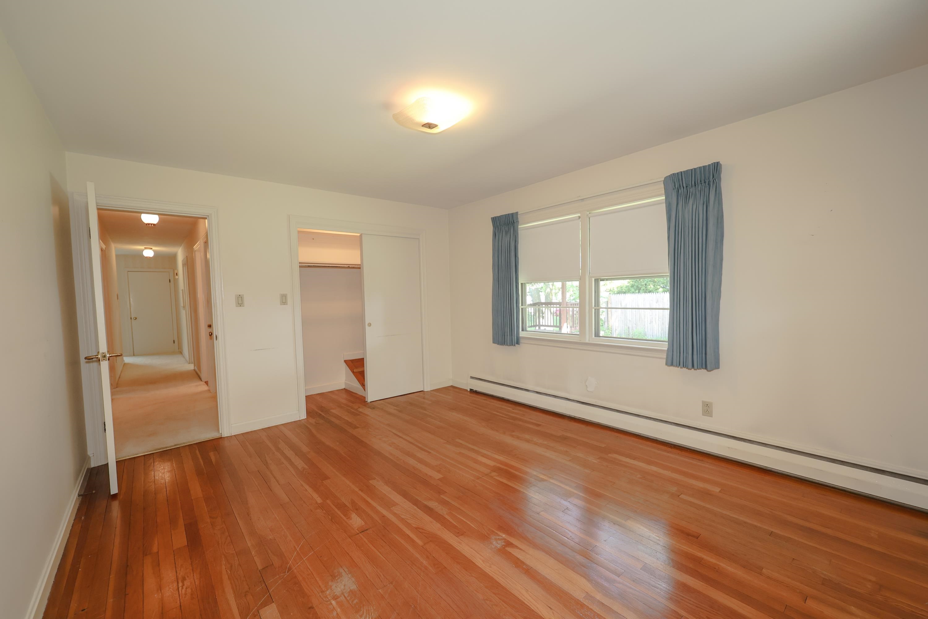 211 River Road Manchester, NH 03104 - Photo 8 of 40 Gallery Image 8