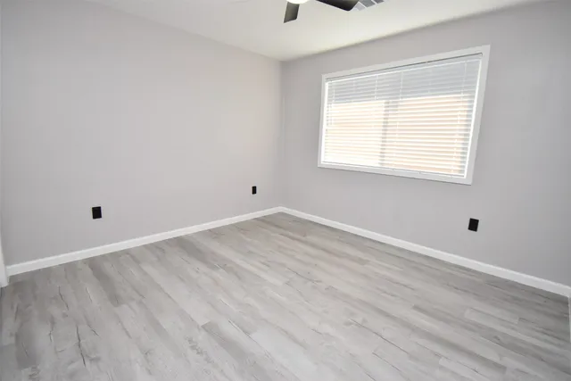 $1,425 | 16587 El Camino Real, Houston, TX 77062