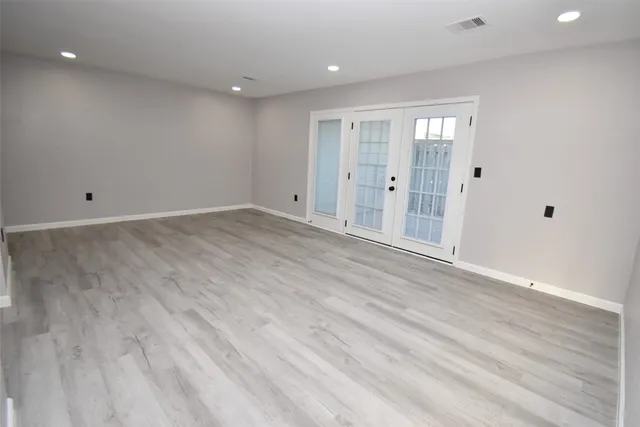 $1,425 | 16587 El Camino Real, Houston, TX 77062