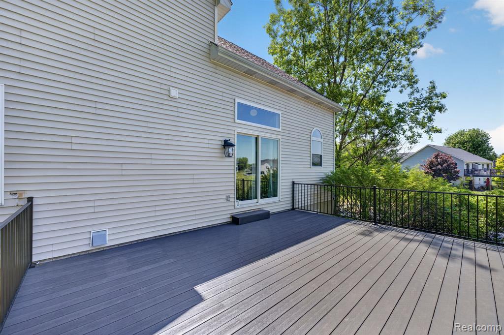 9055 Hegel Road Grand Blanc, MI 48439 - Photo 13 of 62