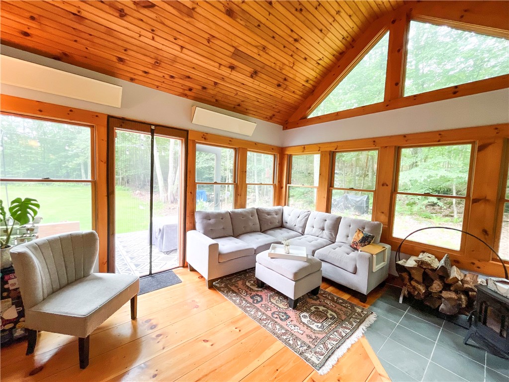 45 South Killingly Road Foster, RI 02825 - Photo 3 of 22