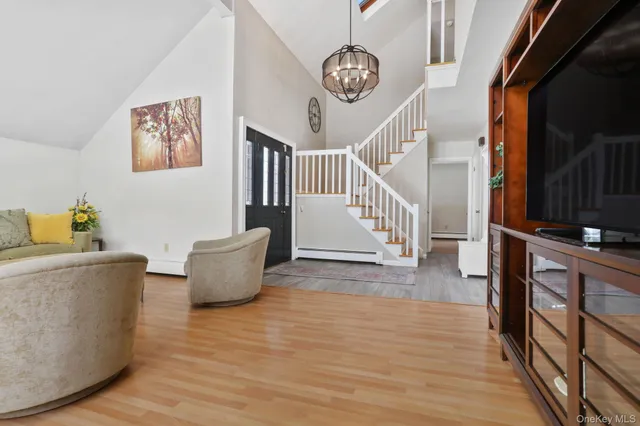 $799,000 | 1325 Quarry Drive, Mohegan Lake, NY 10547