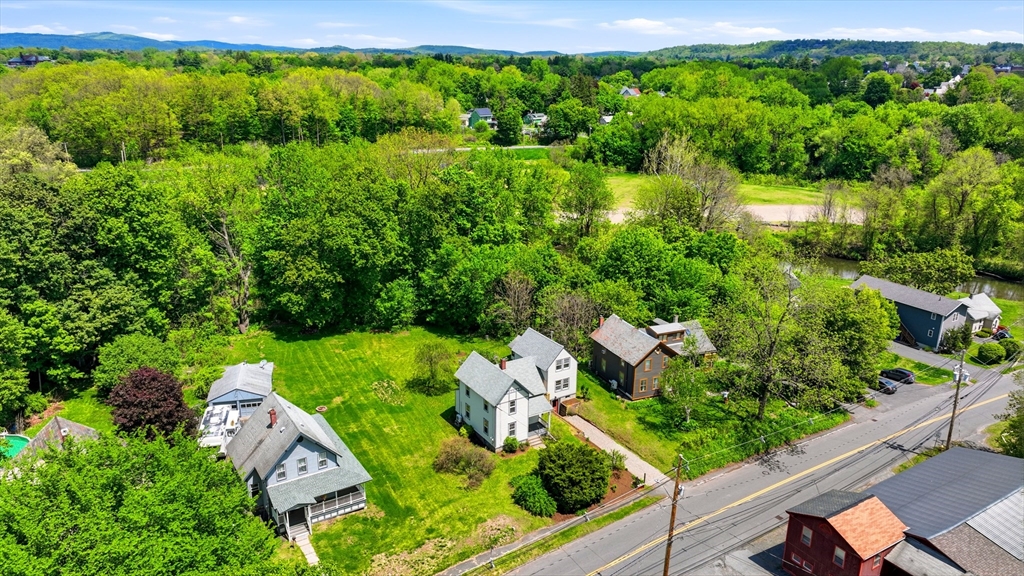 97 Shelburne Road Greenfield, MA 01301 - Photo 4 of 37 Gallery Image 4