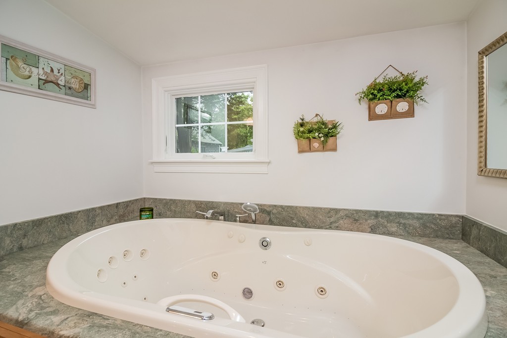 6 Fay Road Scituate, MA 02066 - Photo 11 of 26 Gallery Image 11