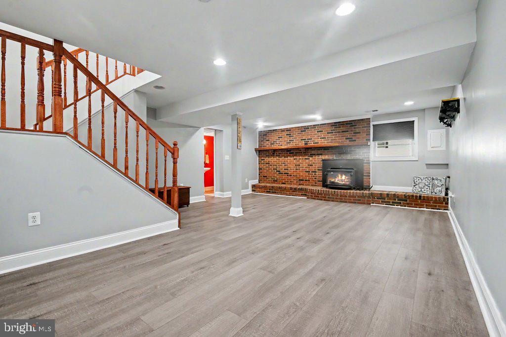 3198 Riva Road Riva, MD 21140 - Photo 19 of 33 FAMILY ROOM WITH FIREPLACE