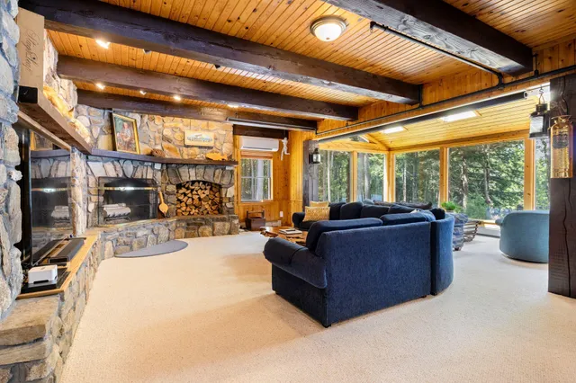 $4,250,000 | 480 Point Drive, Mount Vernon, ME 04352