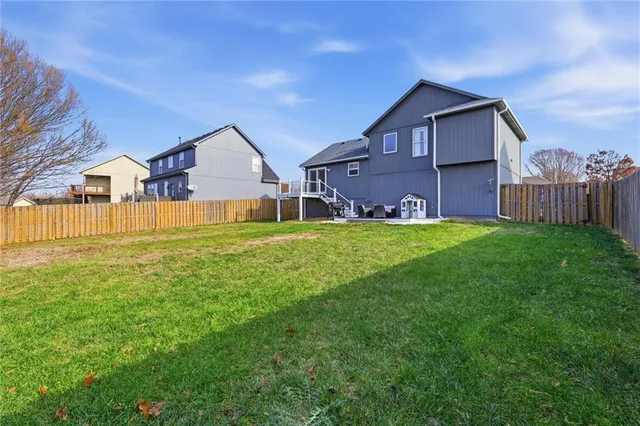 $335,000 | 834 North Juniper Court, Gardner, KS 66030