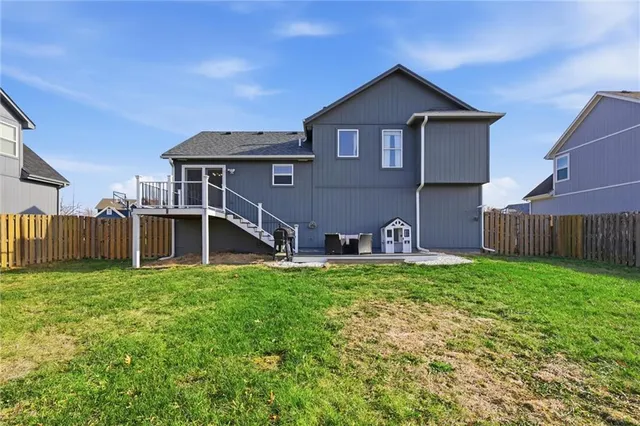 $335,000 | 834 North Juniper Court, Gardner, KS 66030