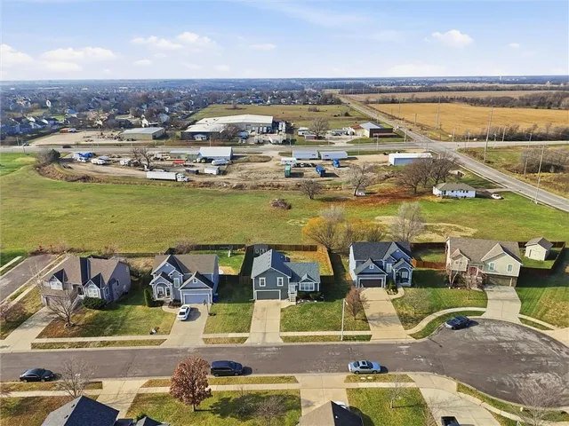 $335,000 | 834 North Juniper Court, Gardner, KS 66030