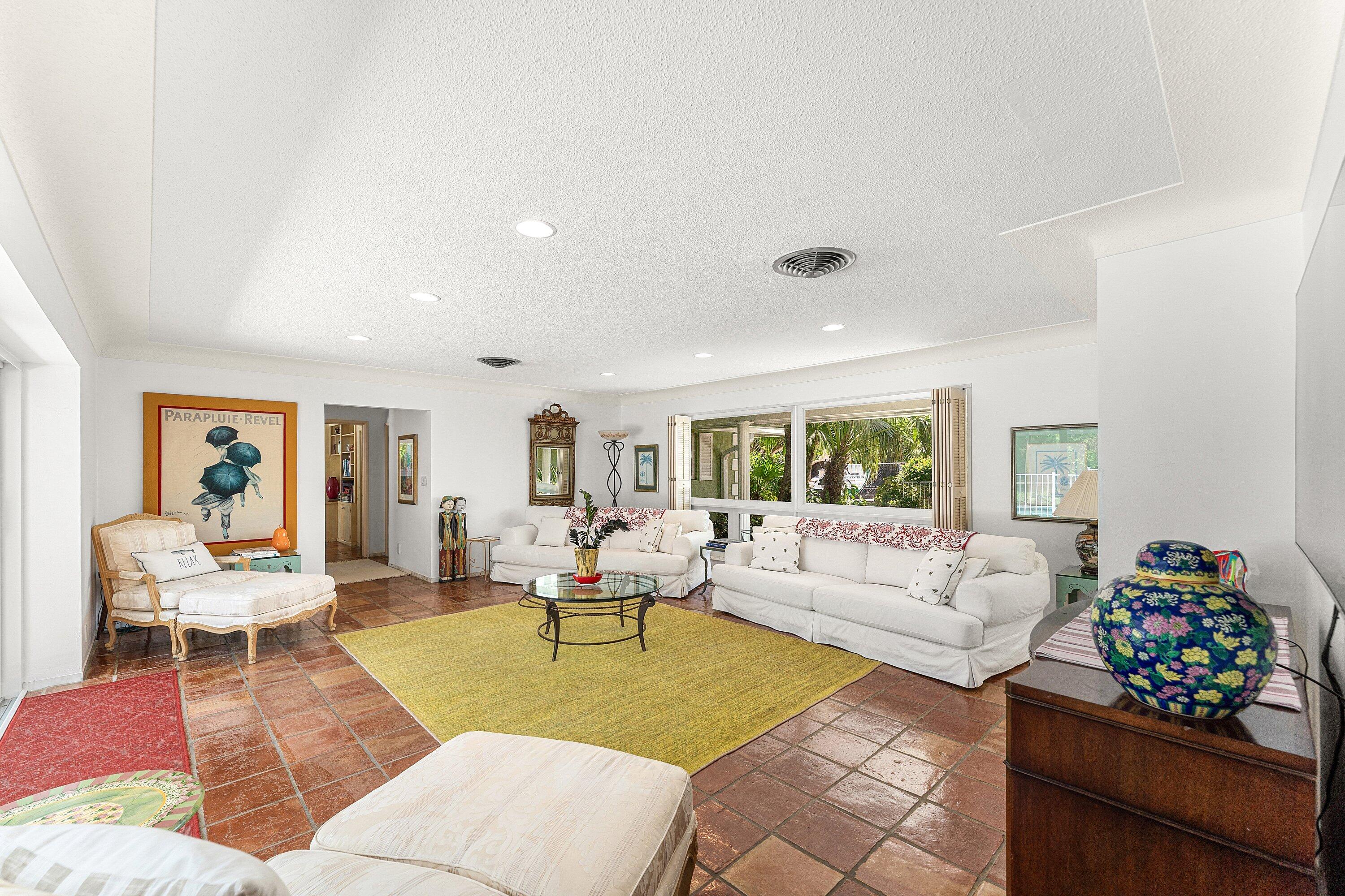 1350 Spanish River Road Boca Raton, FL 33432 - Photo 15 of 58 015-1350SpanishRiverRoad-BocaRaton-FL-33