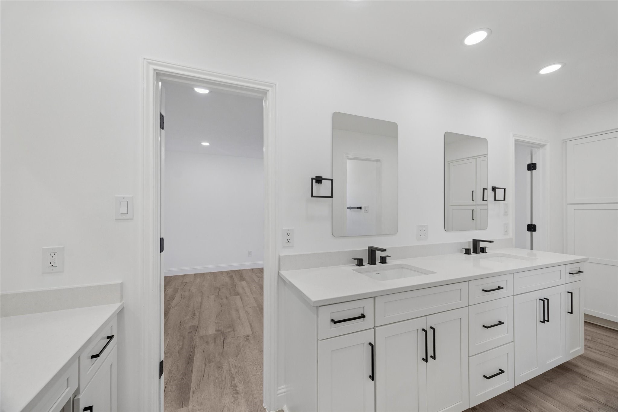 15402 Ripplestream Drive Houston, TX 77068 - Photo 17 of 27 Primary bathroom