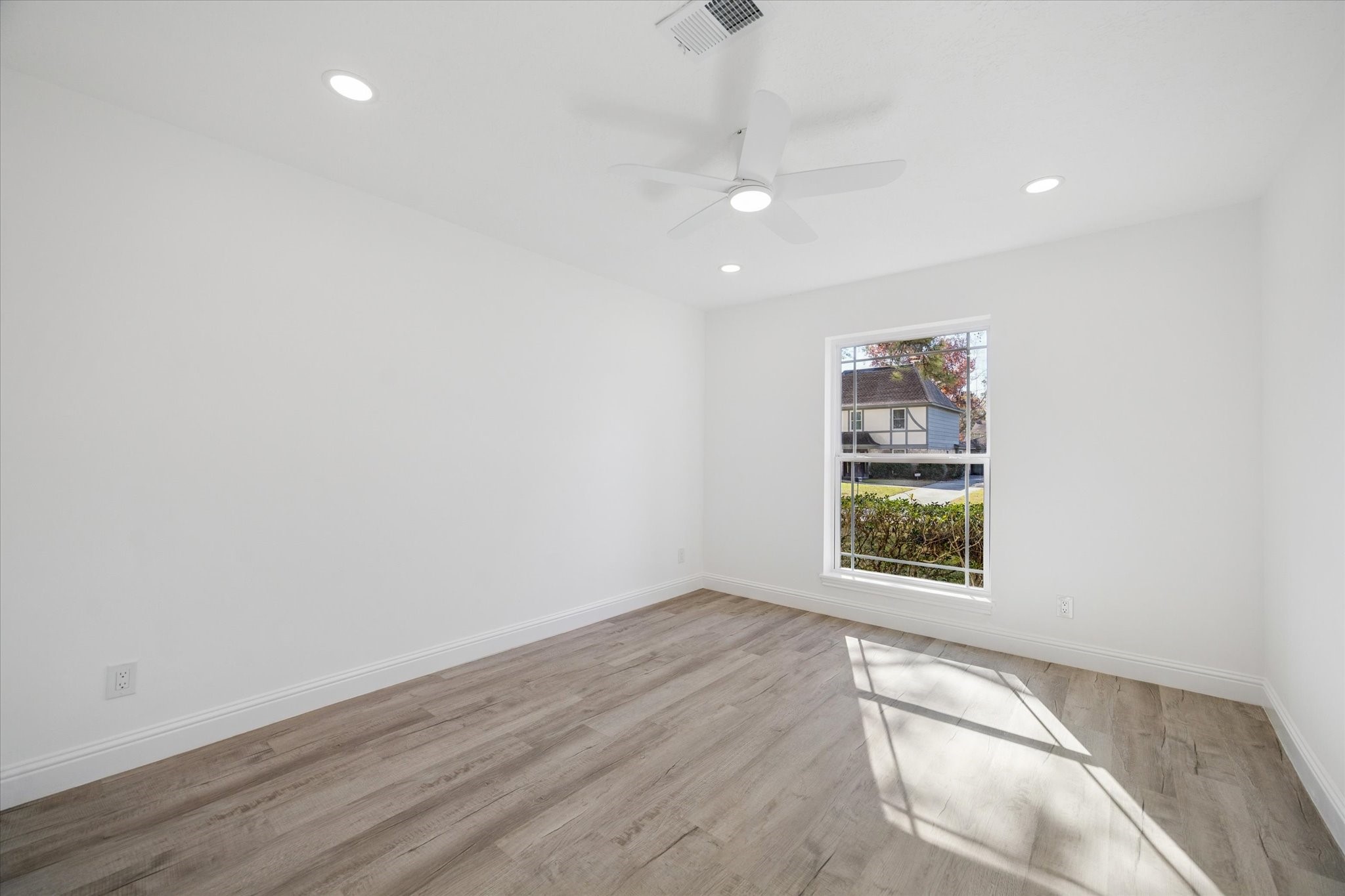 15402 Ripplestream Drive Houston, TX 77068 - Photo 20 of 27 Bed 2