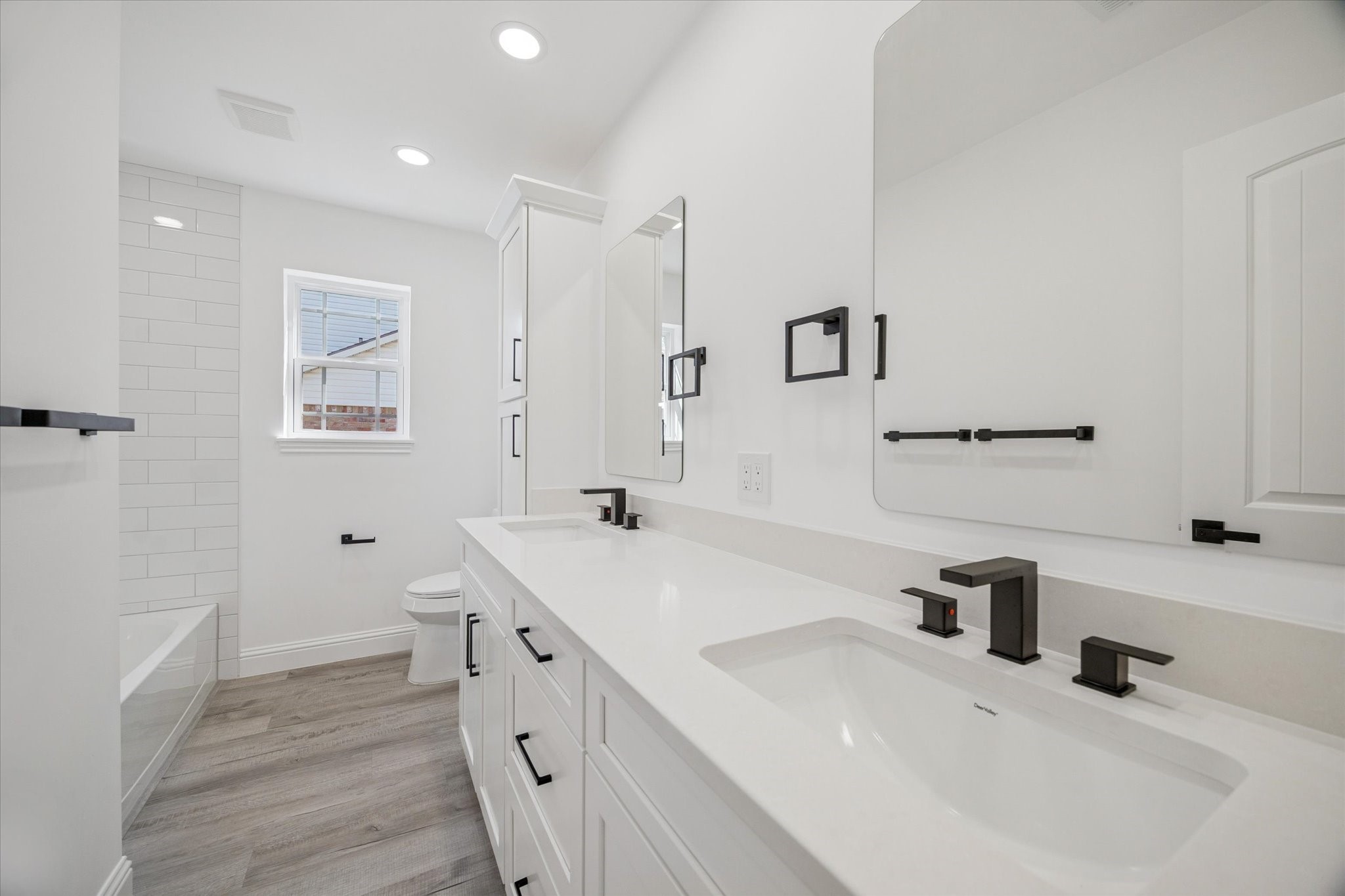 15402 Ripplestream Drive Houston, TX 77068 - Photo 23 of 27 2nd Bath