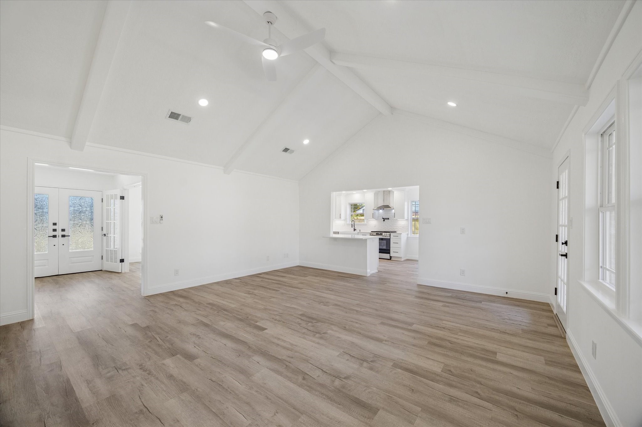 15402 Ripplestream Drive Houston, TX 77068 - Photo 9 of 27 LivingRoom