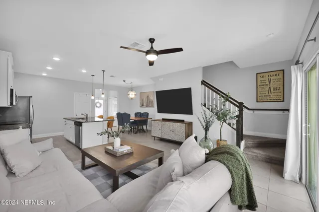 $295,000 | 13968 Molina Drive, Jacksonville, FL 32256