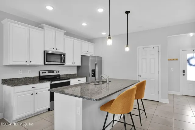 $295,000 | 13968 Molina Drive, Jacksonville, FL 32256