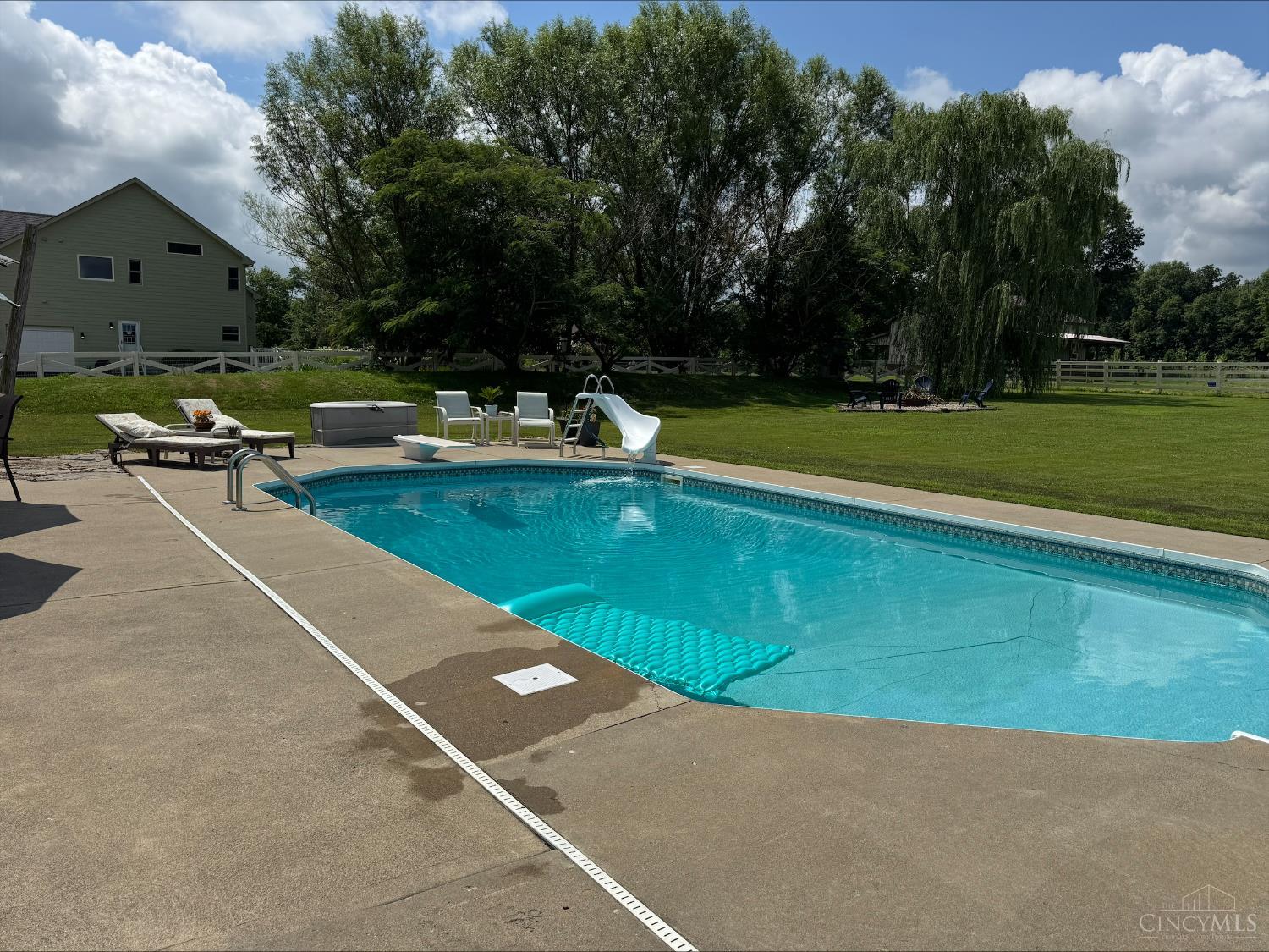 4125 Nicholson Road Clarksville, OH 45113 - Photo 4 of 27