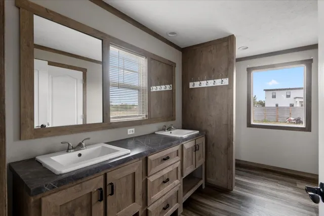 $267,099 | 104 Pineapple Sage Cove, Dale, TX 78616