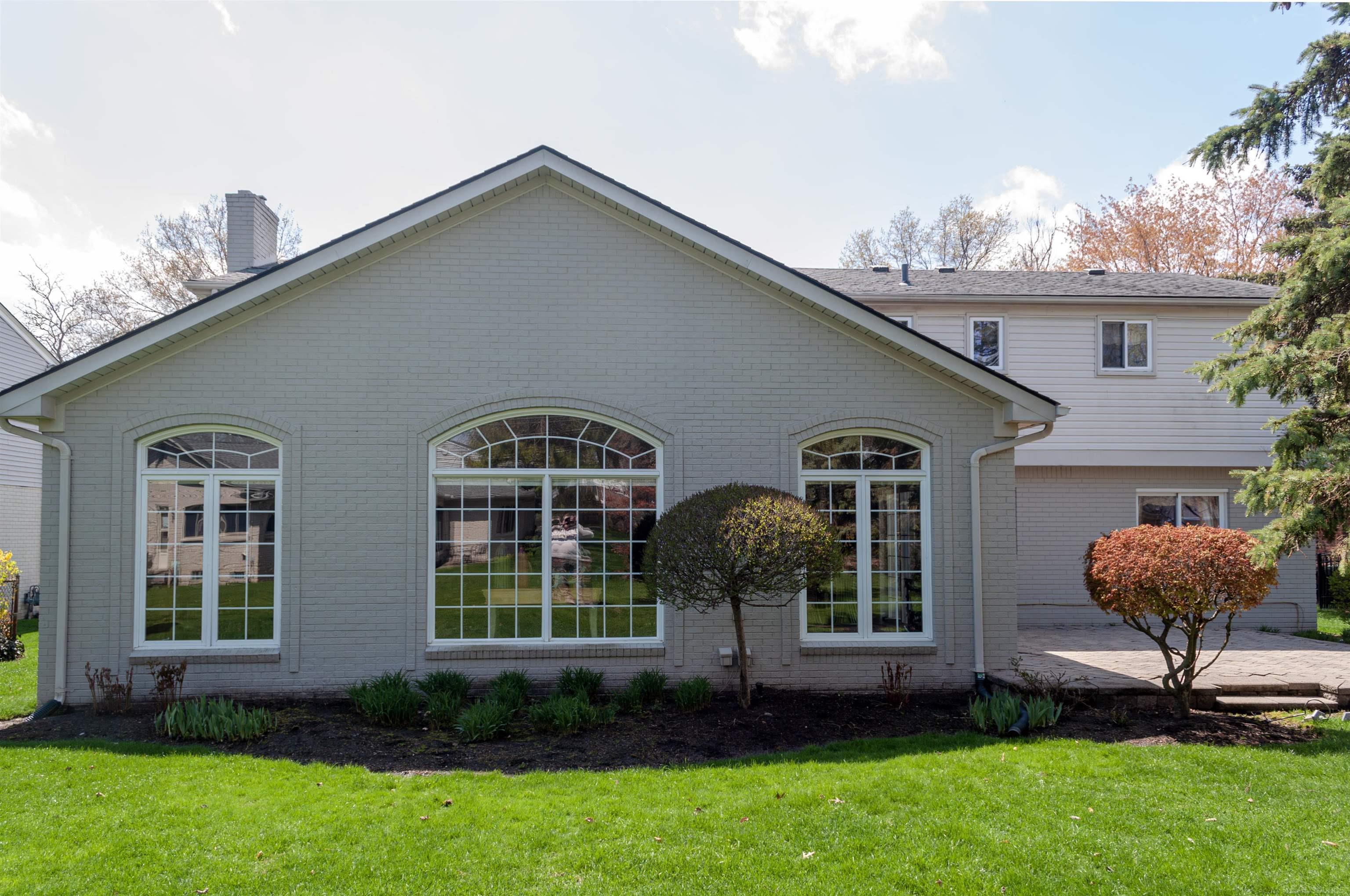 1010 Canterbury Road Grosse Pointe, MI 48236 - Photo 61 of 65 50108159-60.JPG