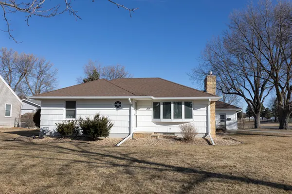 $279,000 | 204 Clary Street, Worthington, MN 56187