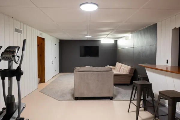 $279,000 | 204 Clary Street, Worthington, MN 56187