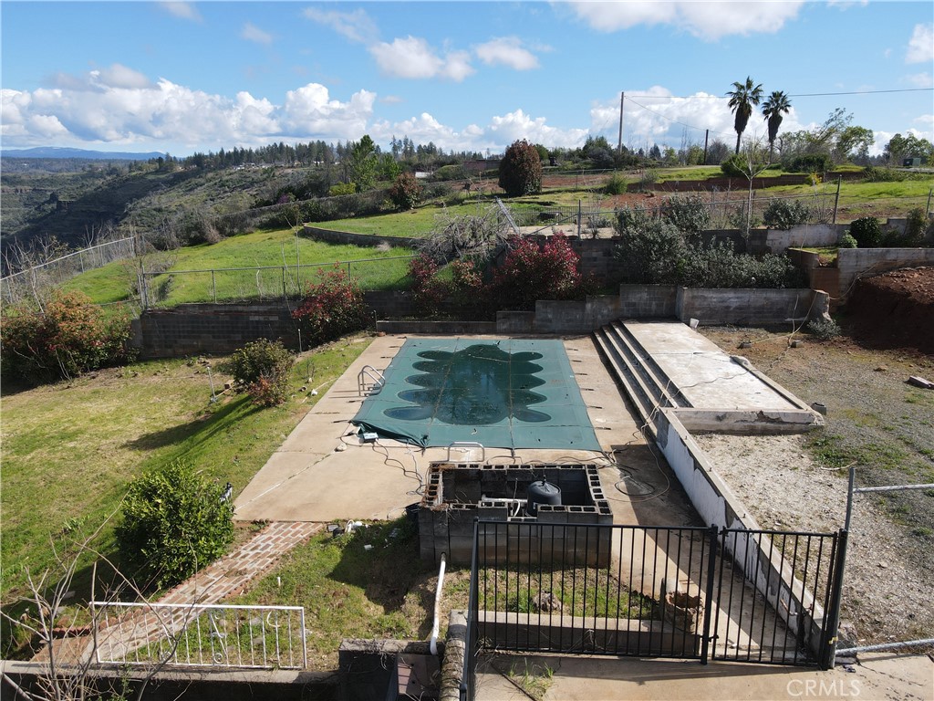 183 Valley Ridge Drive Paradise, CA 95969 - Photo 39 of 41 aerial view of a house with a yard