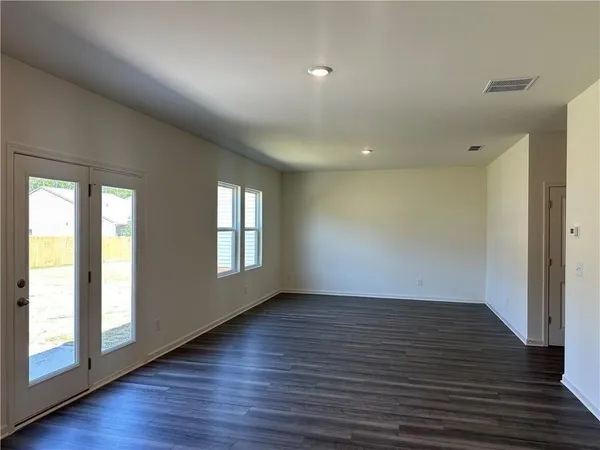 $2,150 | 199 Champions Boulevard, Dallas, GA 30157