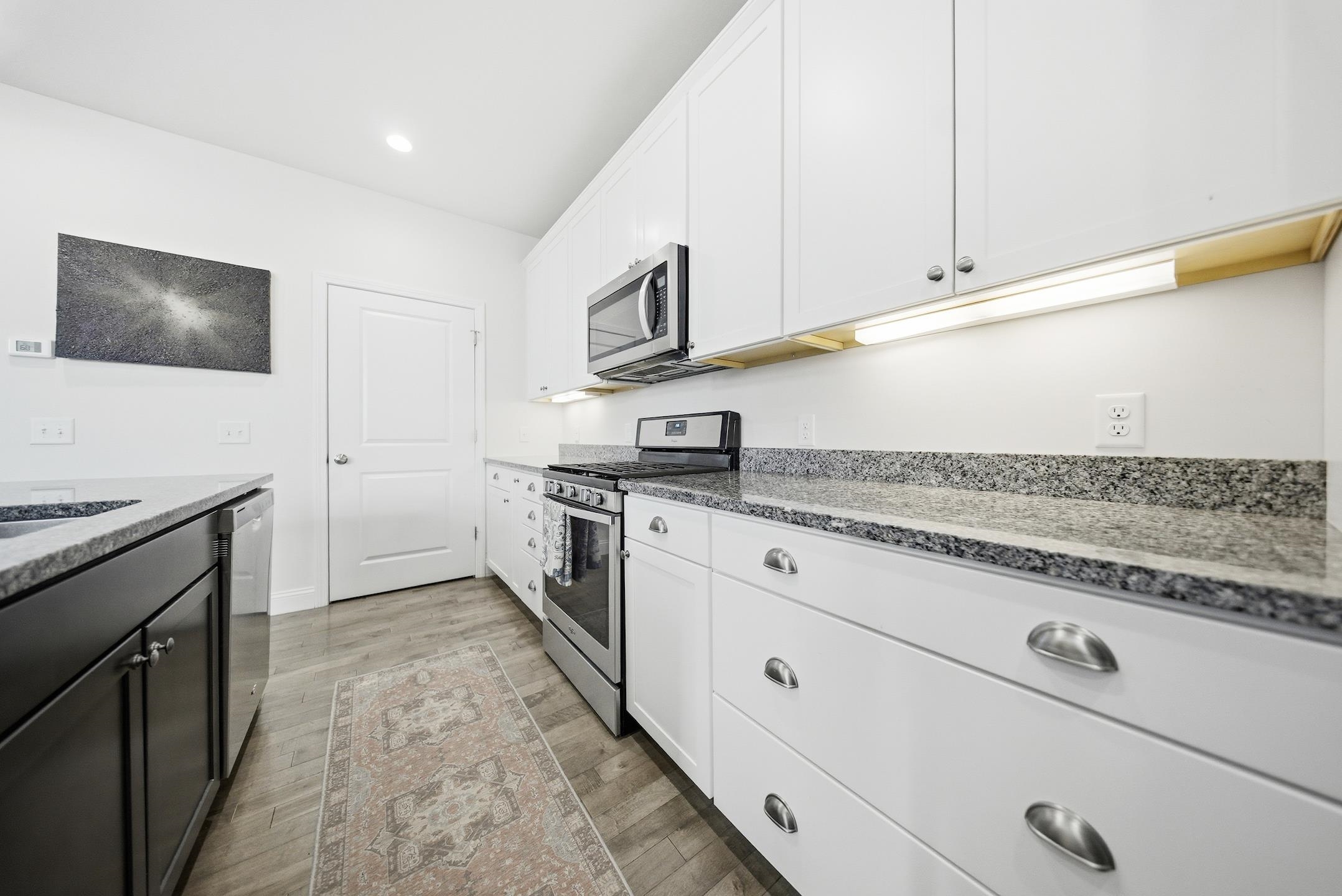 594 Zephyr Road Williston, VT 05495 - Photo 11 of 27