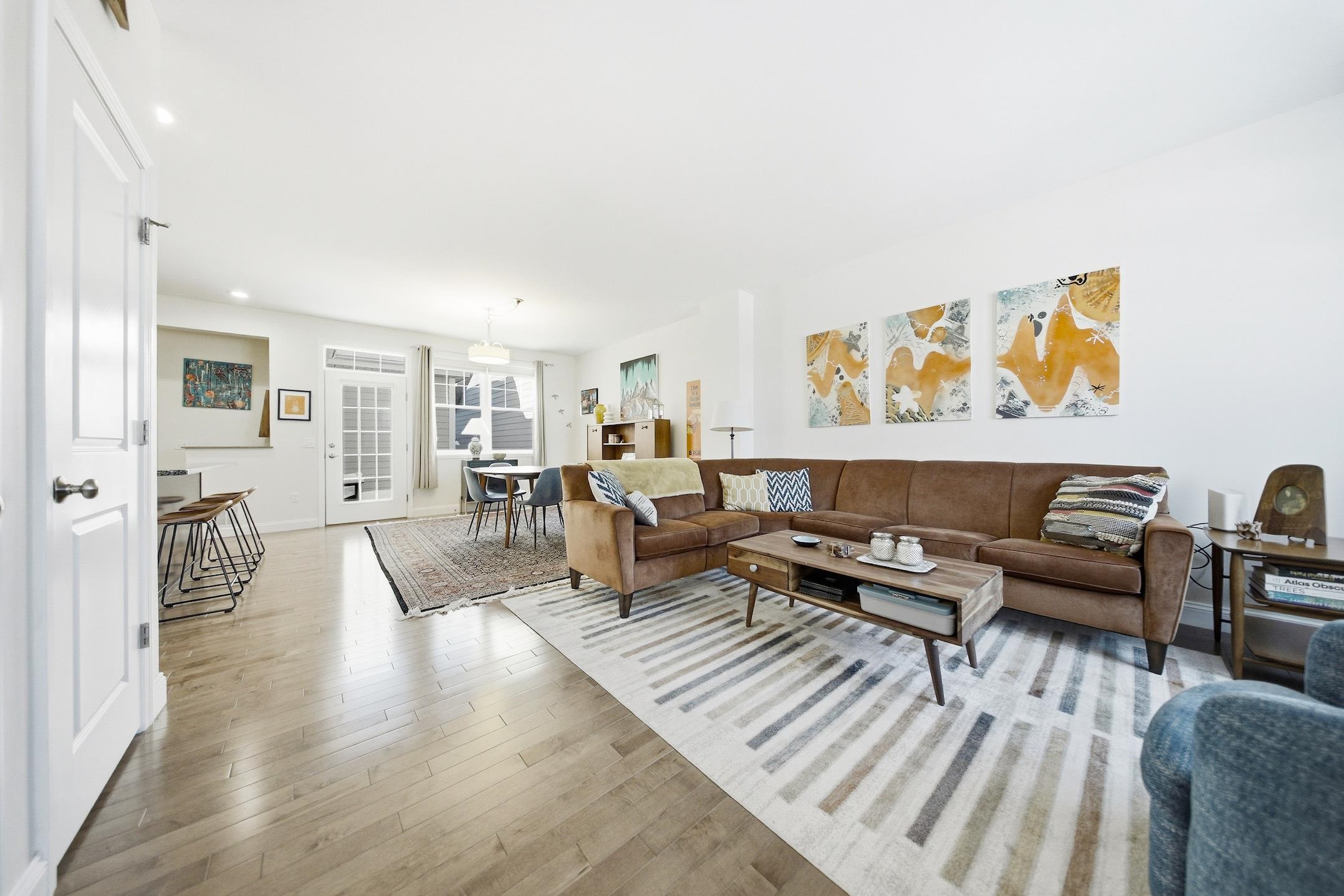 594 Zephyr Road Williston, VT 05495 - Photo 3 of 27