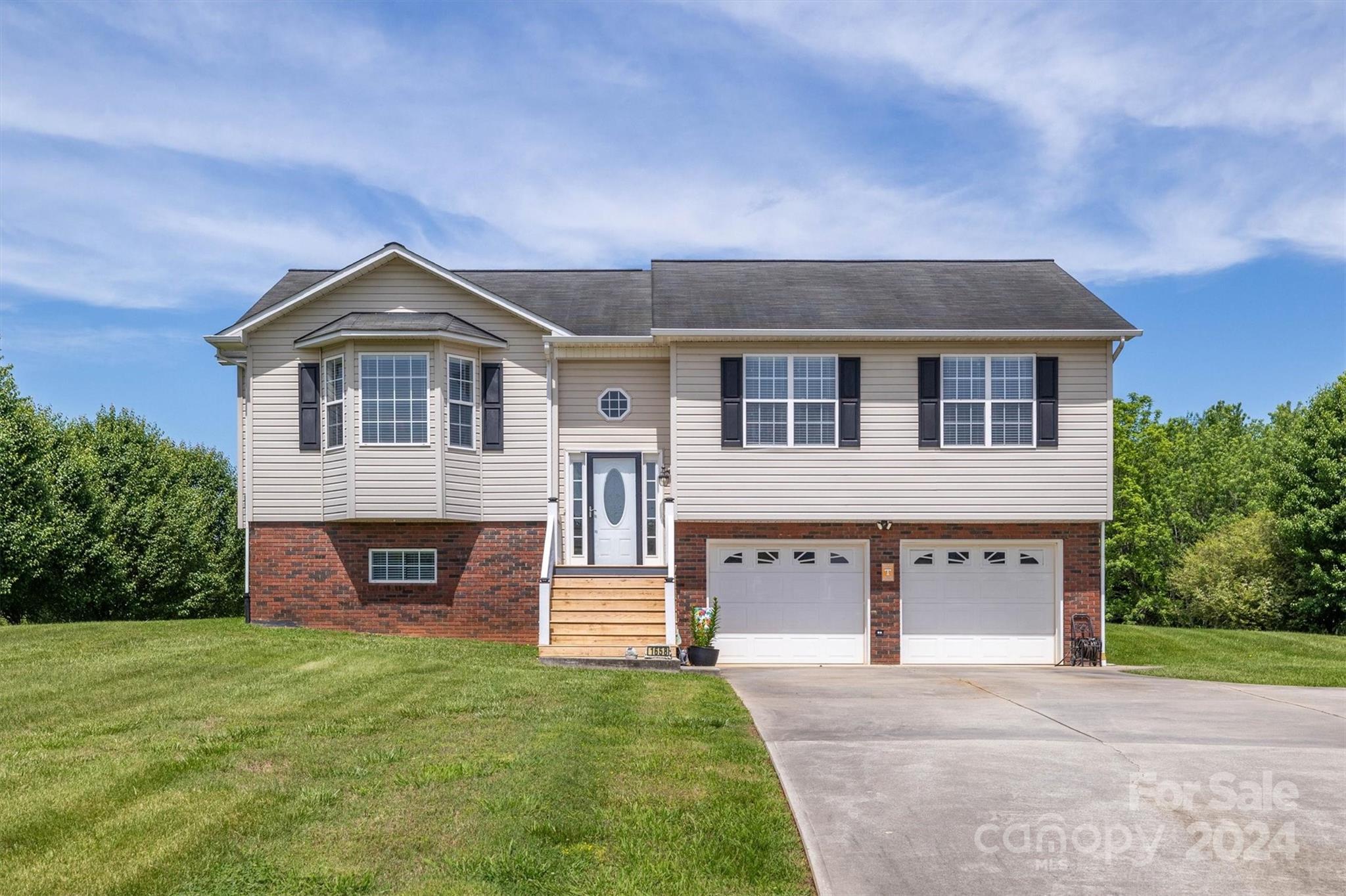 1658 Jamestown Road Morganton, NC 28655 - Photo 1 of 27 Gallery Image 1