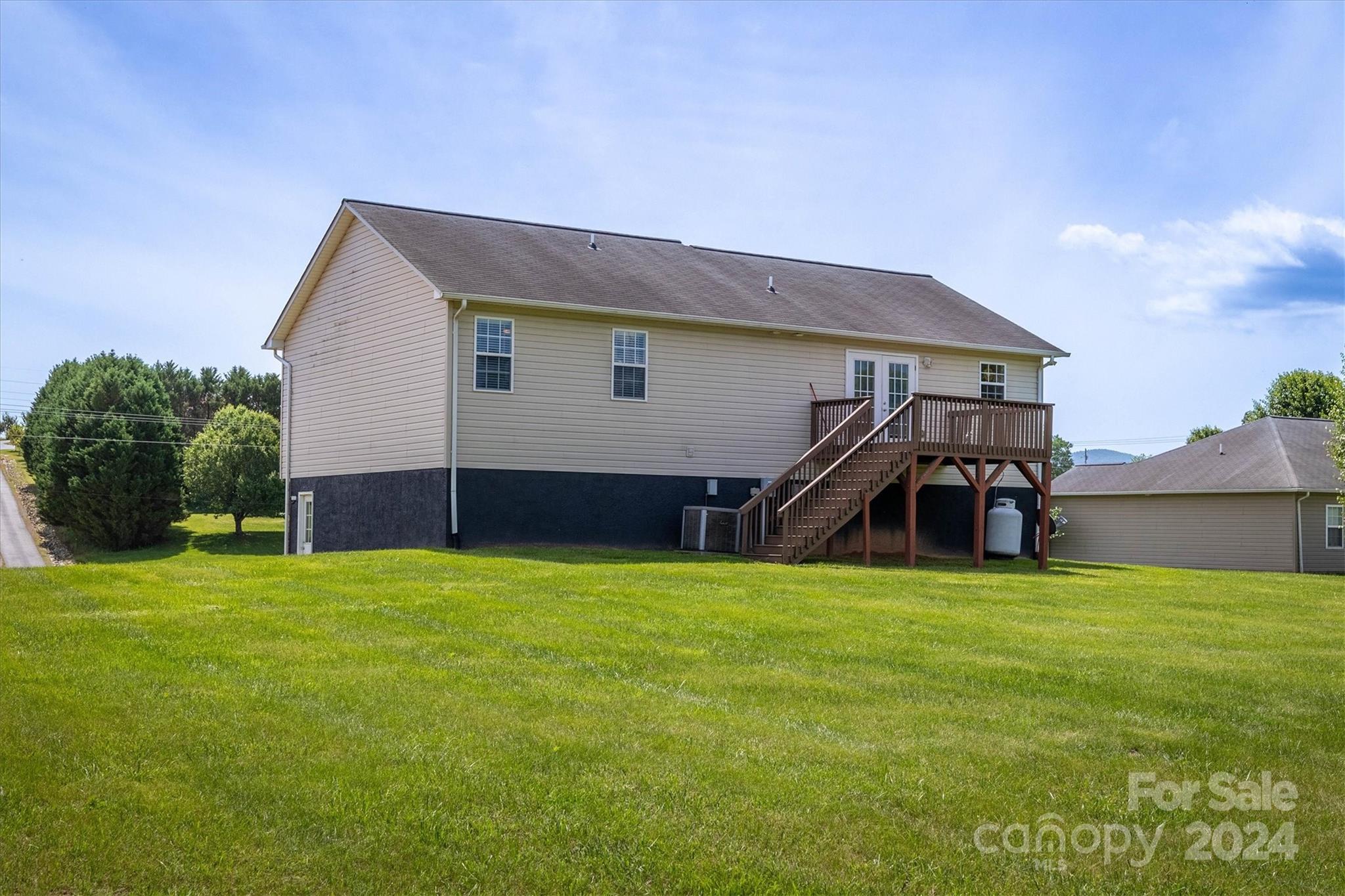 1658 Jamestown Road Morganton, NC 28655 - Photo 24 of 27 Gallery Image 24