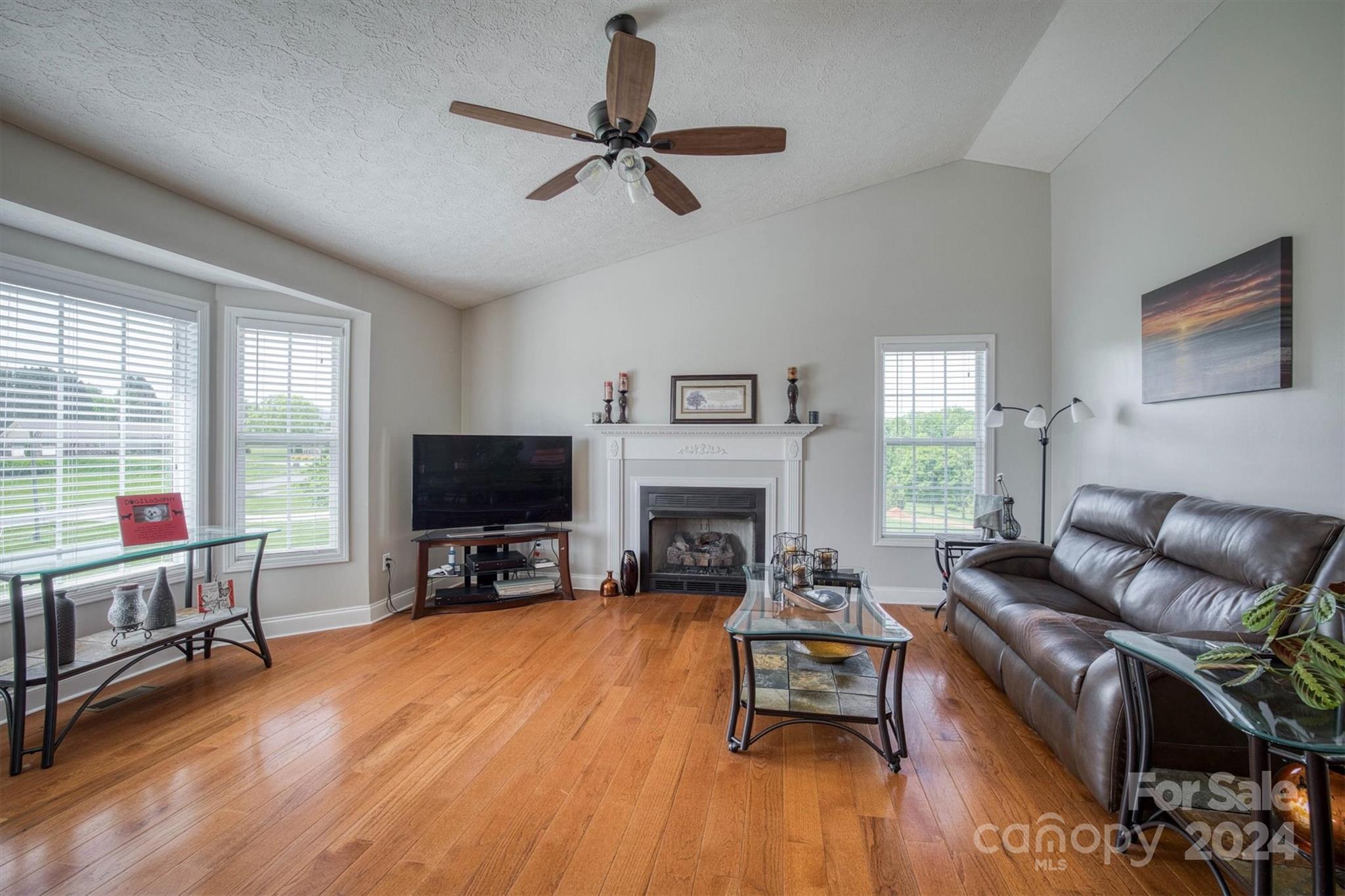 1658 Jamestown Road Morganton, NC 28655 - Photo 6 of 27 Gallery Image 6