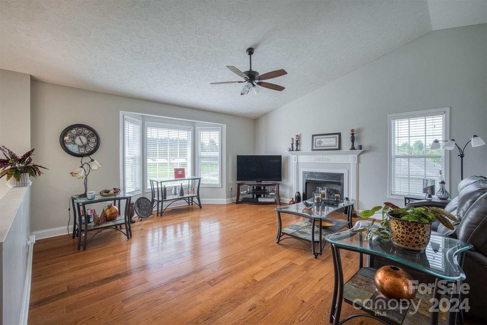 1658 Jamestown Road Morganton, NC 28655 - Photo 7 of 27 Gallery Image 7