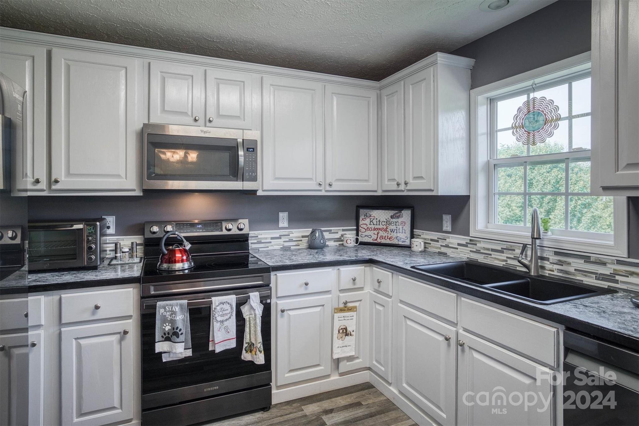 1658 Jamestown Road Morganton, NC 28655 - Photo 10 of 27 Gallery Image 10