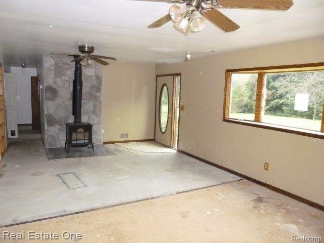 5913 Mason Road Fowlerville, MI 48836 - Photo 12 of 25 LIVING ROOM VIEW