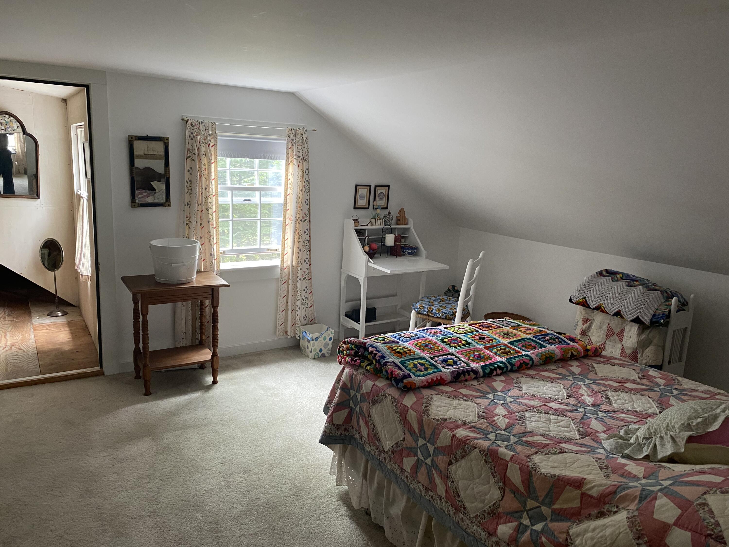 1574 Main Road Islesboro, ME 04848 - Photo 39 of 57 Guest bedroom