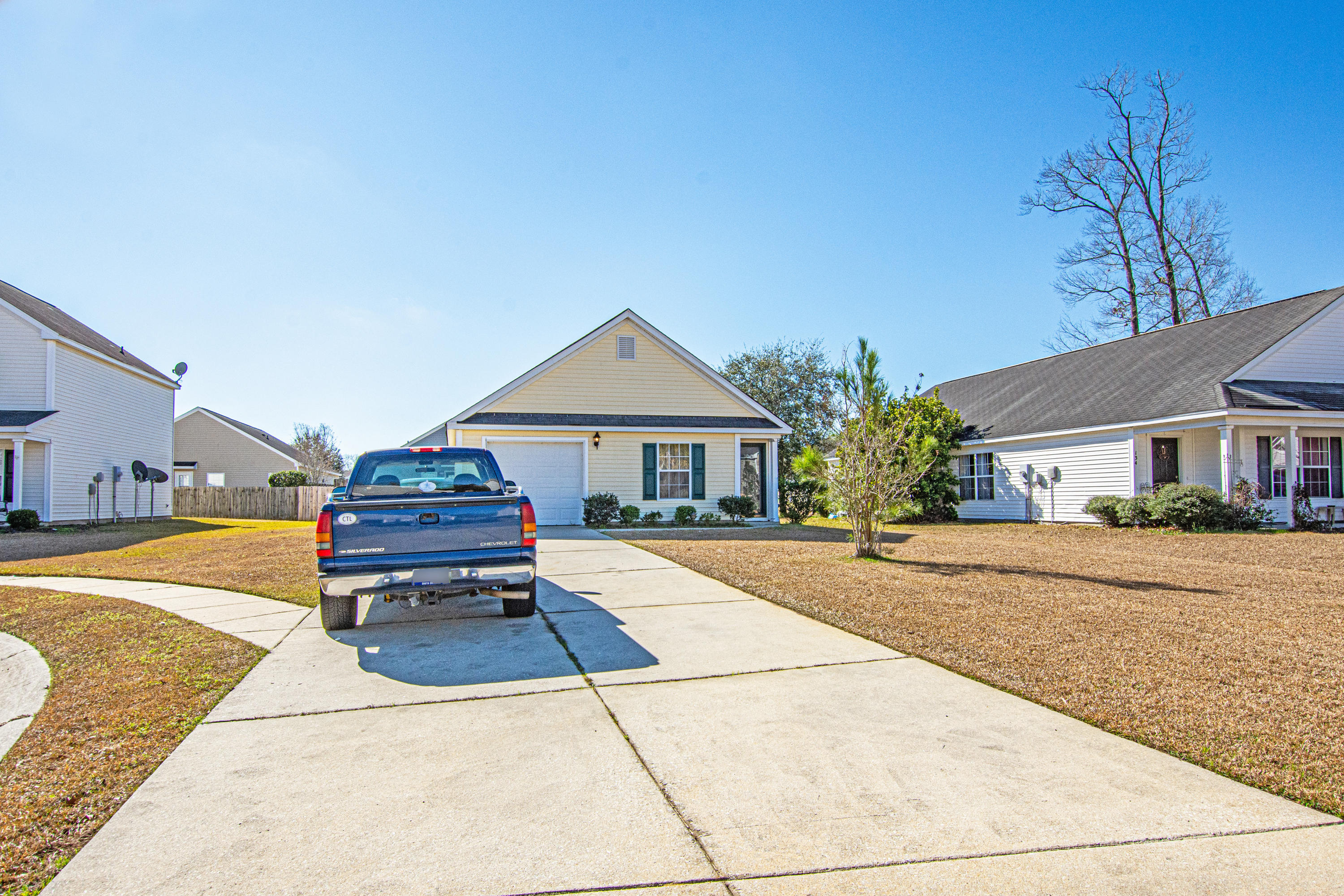 136 Thistle Road Goose Creek, SC 29445 - Photo 4 of 24 0-10 (5)