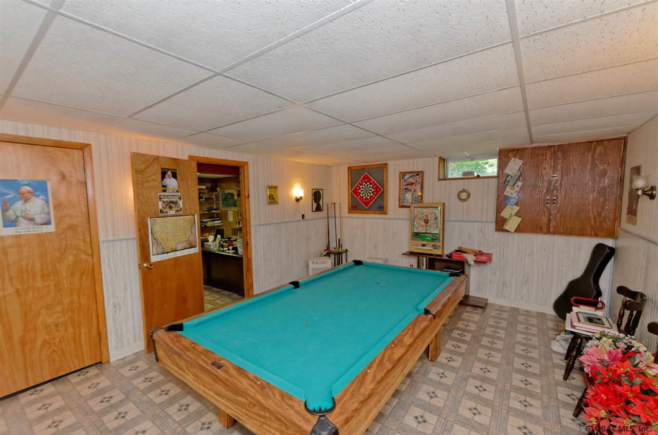 717 Pearse Road Niskayuna, NY 12309 - Photo 19 of 24 Photo 19