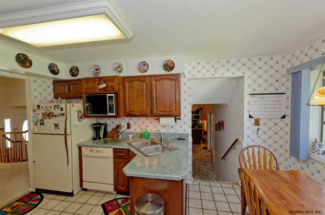 717 Pearse Road Niskayuna, NY 12309 - Photo 10 of 24 Photo 10