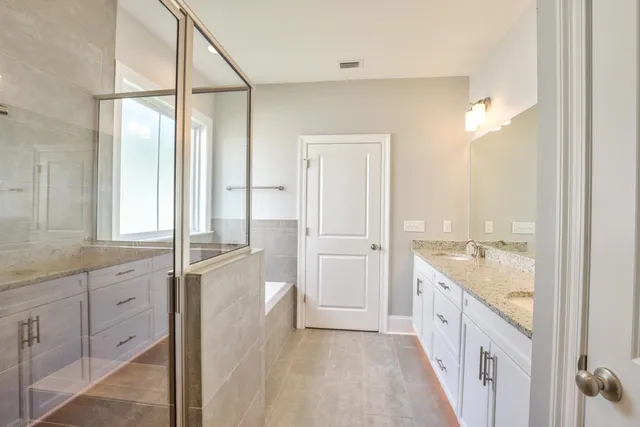 $616,586 | 1423 Summerbrooke Drive, Tallahassee, FL 32312