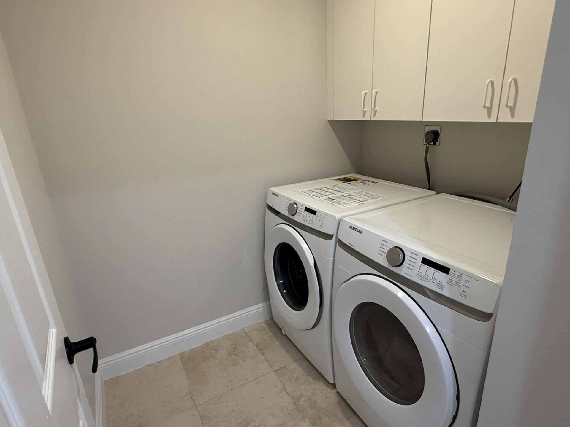 7218 Panache Way Boca Raton, FL 33433 - Photo 10 of 24 Laundry room
