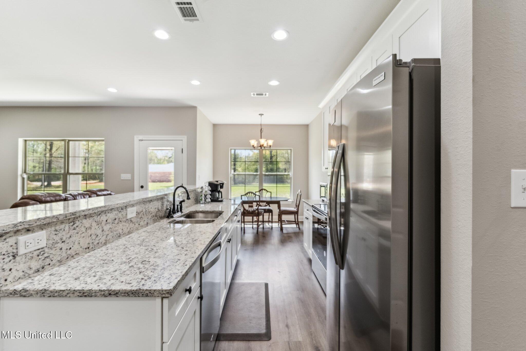 11 Hammock Road Carriere, MS 39426 - Photo 5 of 16 008