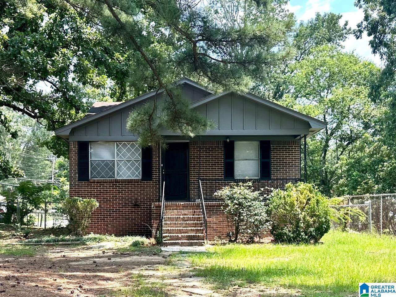 331 Knight Avenue Bessemer, AL 35023 - Photo 2 of 20